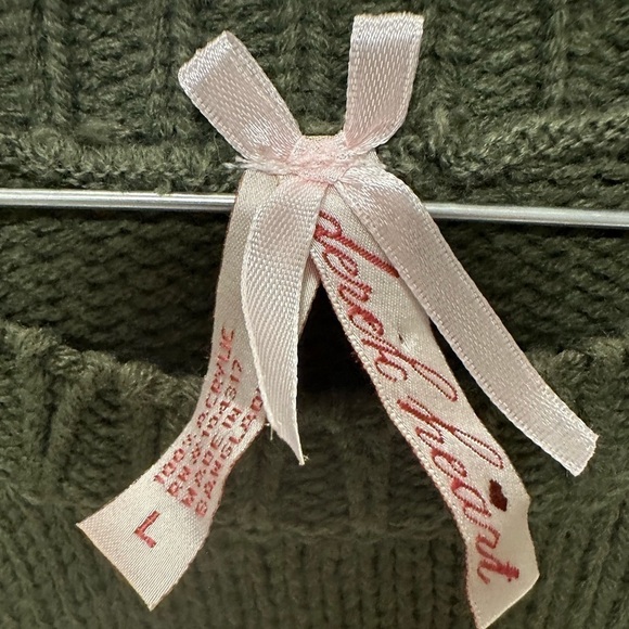 Olive Green Knit Sweater w/ Pockets - Picture 2 of 3